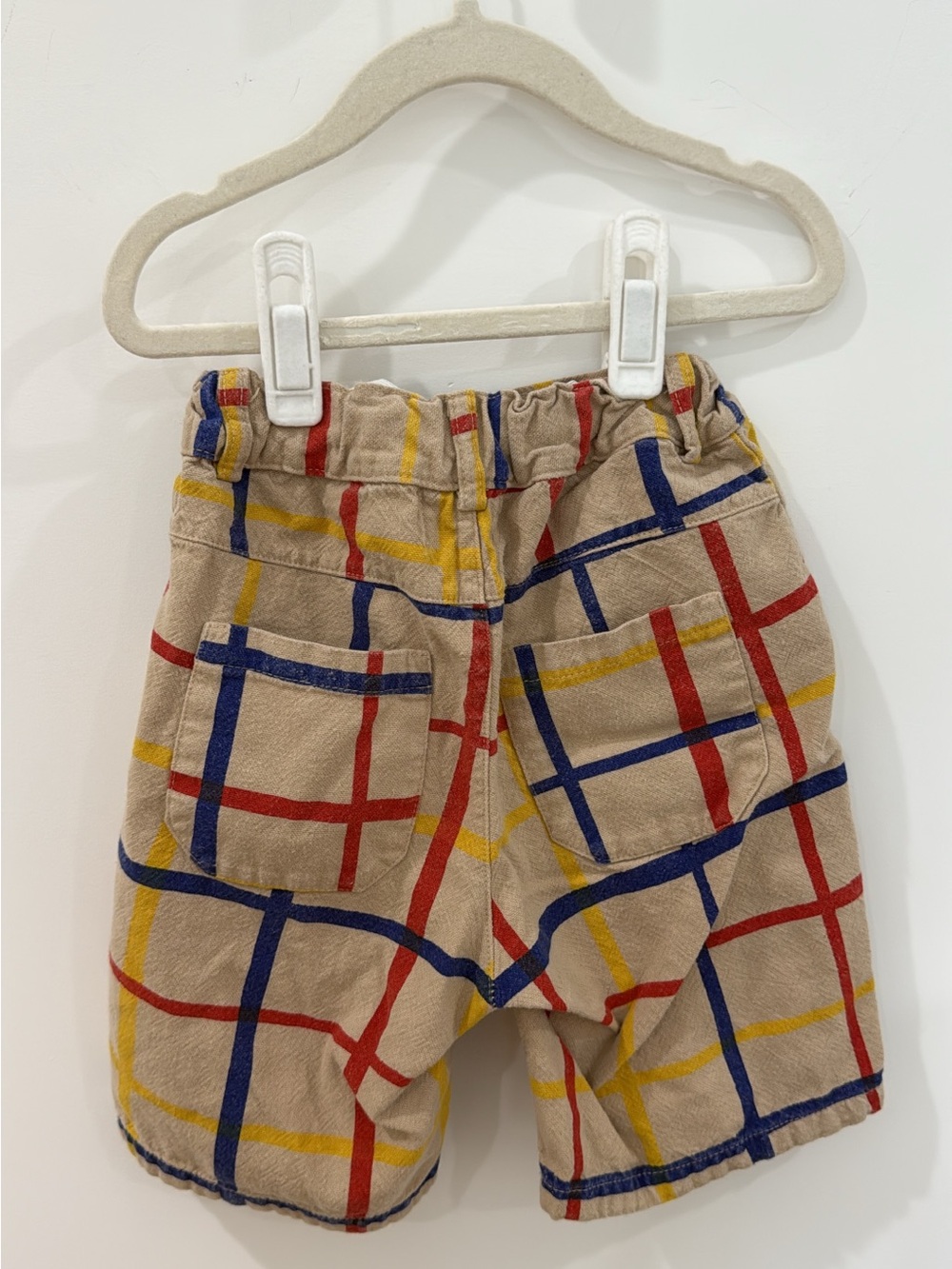 Bobo Choses Shorts in Beige with Red, Blue & Yellow Stripes - Picture 3 of 4